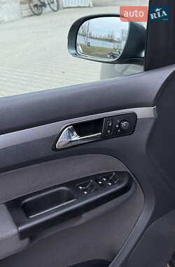 Минивэн Volkswagen Touran 2006 в 