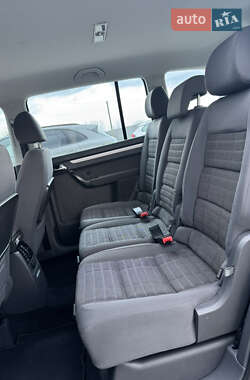 Минивэн Volkswagen Touran 2006 в 