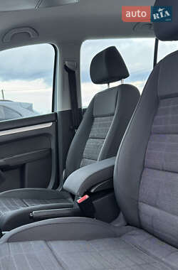 Минивэн Volkswagen Touran 2006 в 