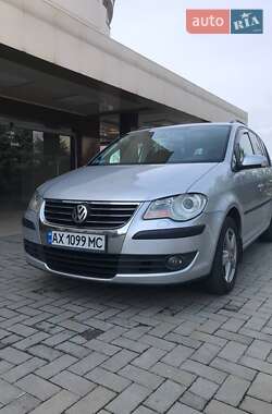 Минивэн Volkswagen Touran 2007 в 