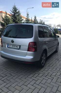Минивэн Volkswagen Touran 2007 в 