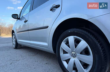 Минивэн Volkswagen Touran 2014 в 