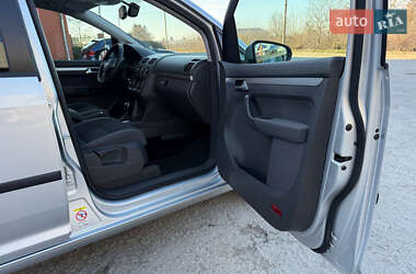Минивэн Volkswagen Touran 2014 в 