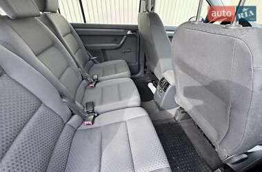 Минивэн Volkswagen Touran 2003 в 