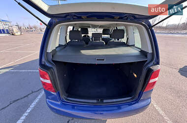 Минивэн Volkswagen Touran 2003 в 