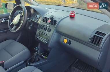 Минивэн Volkswagen Touran 2005 в 