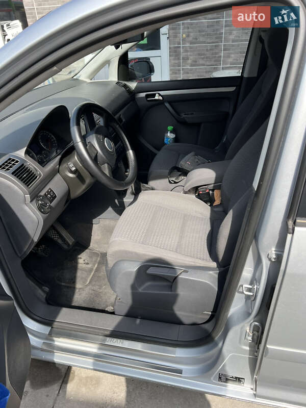 Минивэн Volkswagen Touran 2005 в Чернигове