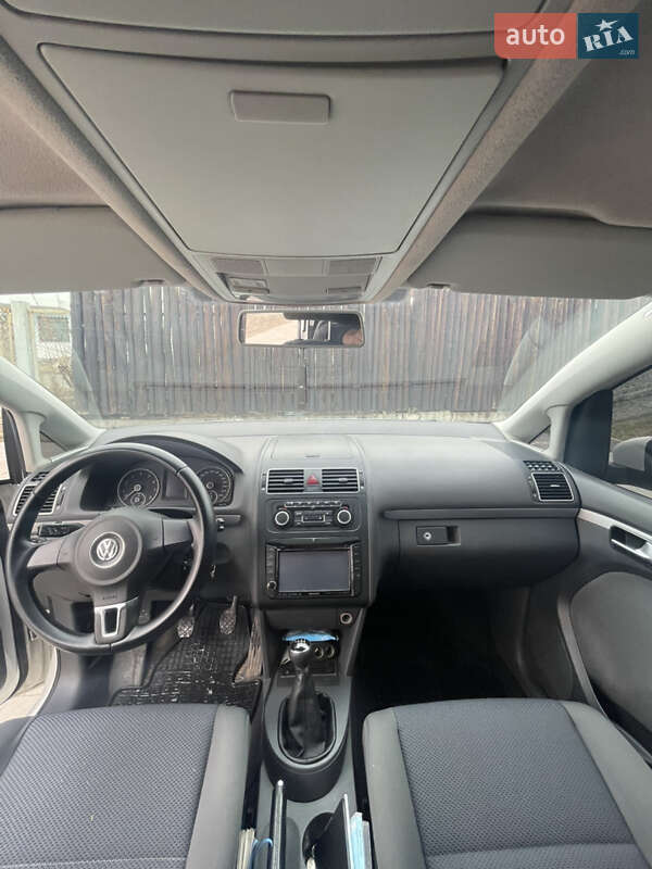Мінівен Volkswagen Touran 2011 в Бориславі