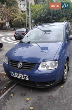 Минивэн Volkswagen Touran 2005 в 