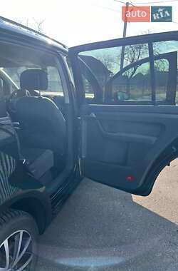Минивэн Volkswagen Touran 2015 в 