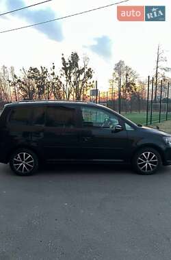 Минивэн Volkswagen Touran 2015 в 