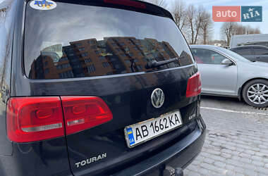 Минивэн Volkswagen Touran 2011 в 