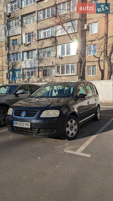 Мінівен Volkswagen Touran 2003 в 