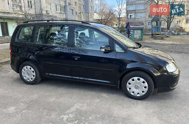 Минивэн Volkswagen Touran 2005 в 