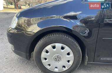 Минивэн Volkswagen Touran 2005 в 