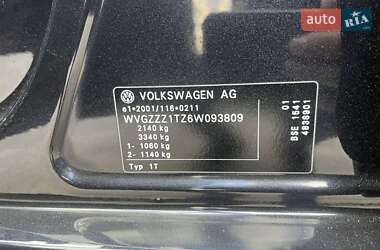 Минивэн Volkswagen Touran 2005 в 