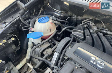 Минивэн Volkswagen Touran 2005 в 