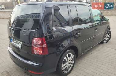 Минивэн Volkswagen Touran 2009 в 