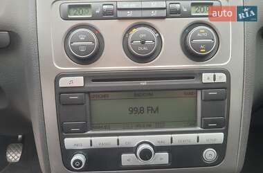 Минивэн Volkswagen Touran 2009 в 
