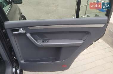 Минивэн Volkswagen Touran 2009 в 