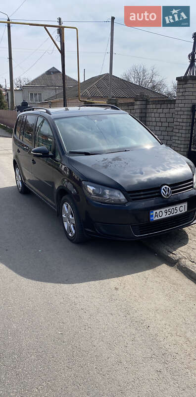 Мінівен Volkswagen Touran 2010 в Первомайську