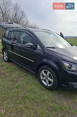 Минивэн Volkswagen Touran 2013 в 