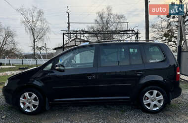 Мінівен Volkswagen Touran 2005 в 