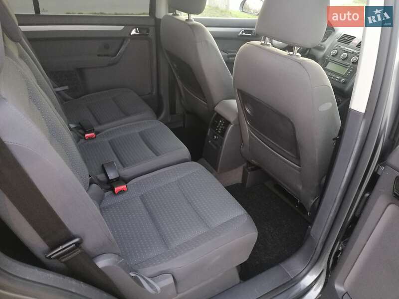 Мінівен Volkswagen Touran 2003 в Львові фото 25 Мінівен Volkswagen Touran 2003 в Львові