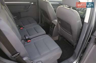 Минивэн Volkswagen Touran 2004 в 