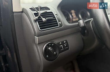Минивэн Volkswagen Touran 2015 в 