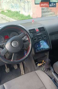 Минивэн Volkswagen Touran 2006 в Львове
