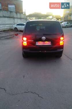Минивэн Volkswagen Touran 2005 в 