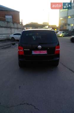 Минивэн Volkswagen Touran 2005 в 