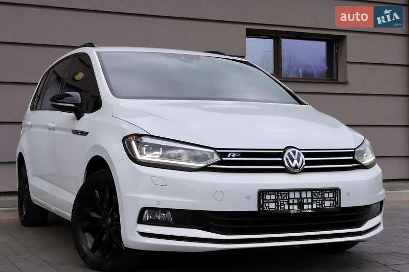 Микровэн Volkswagen Touran 2017 в Дрогобыче
