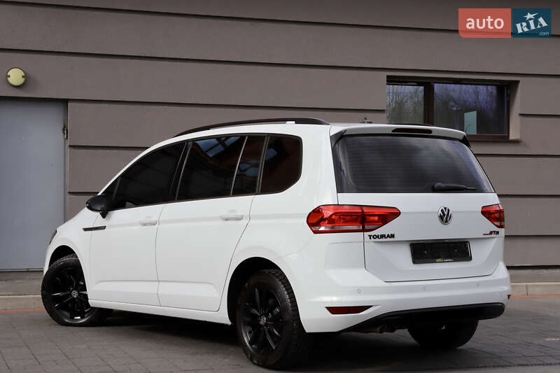 Микровэн Volkswagen Touran 2017 в Дрогобыче