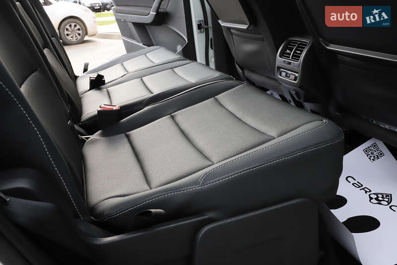 Микровэн Volkswagen Touran 2017 в Дрогобыче