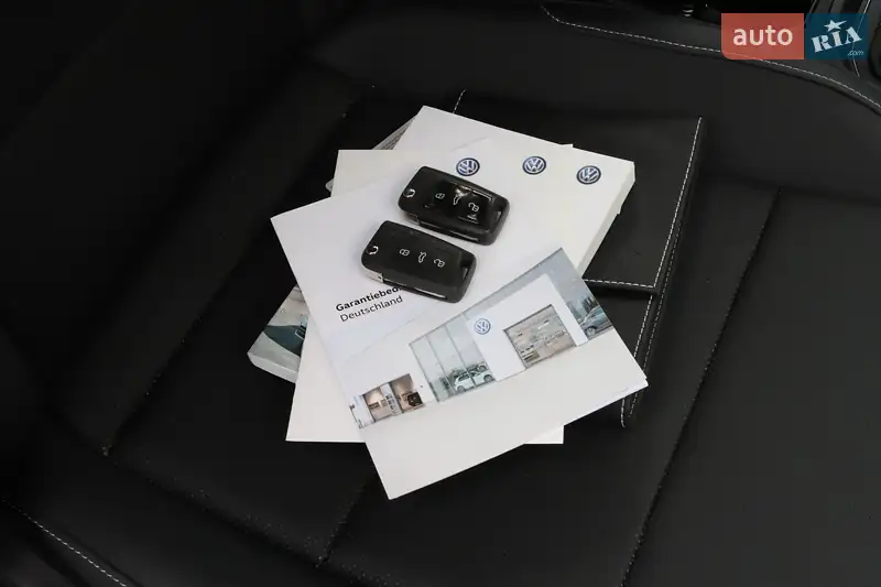 Микровэн Volkswagen Touran 2017 в Дрогобыче документ