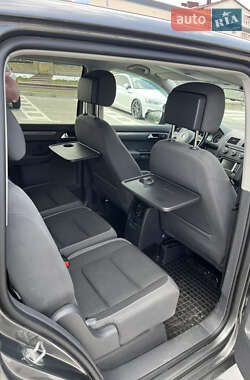 Минивэн Volkswagen Touran 2015 в 