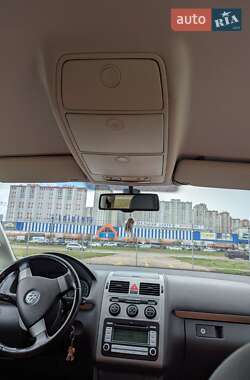 Мінівен Volkswagen Touran 2008 в 