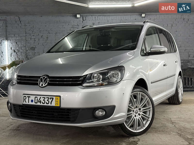 Минивэн Volkswagen Touran 2014 в 