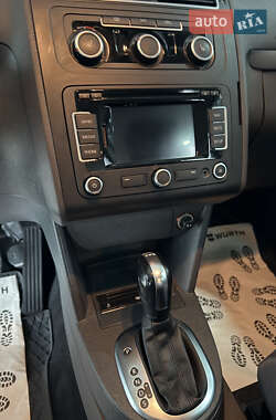 Минивэн Volkswagen Touran 2014 в 