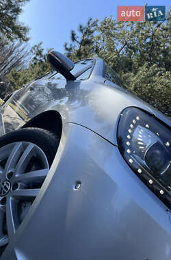 Минивэн Volkswagen Touran 2010 в 