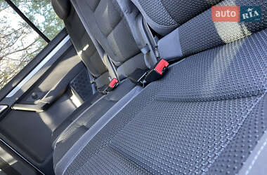 Минивэн Volkswagen Touran 2010 в 