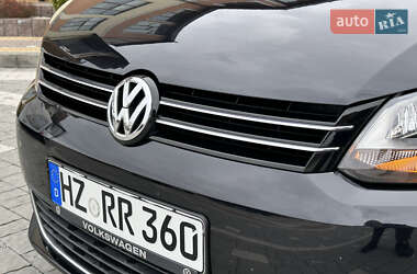 Минивэн Volkswagen Touran 2011 в 