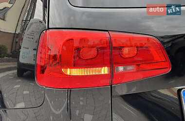 Минивэн Volkswagen Touran 2011 в 