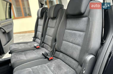 Минивэн Volkswagen Touran 2011 в 