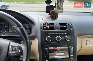 Минивэн Volkswagen Touran 2013 в 