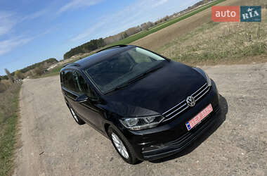 Микровэн Volkswagen Touran 2020 в 