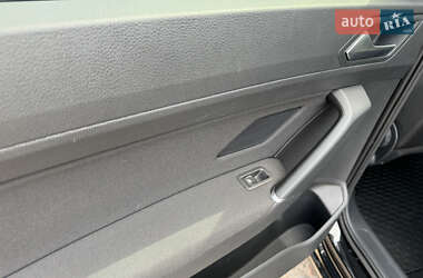 Микровэн Volkswagen Touran 2020 в 