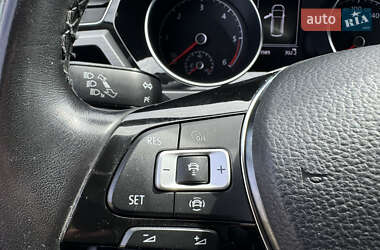 Микровэн Volkswagen Touran 2020 в 